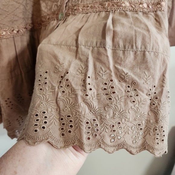 NWT LOGO by Lori Goldstein lace embroidered top - Picture 10 of 11